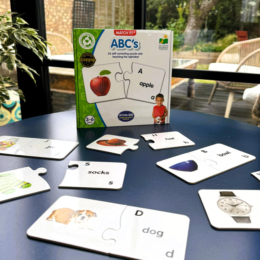 The Learning Journey Match It - Counting Memory Game For Kids - Helps Interactive Child Development, Problem-Solving and Counting Skills - Includes 30 Self-Correcting Puzzle Sets - For 4+ Years